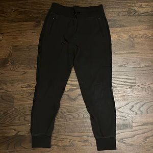 Lululemon black joggers